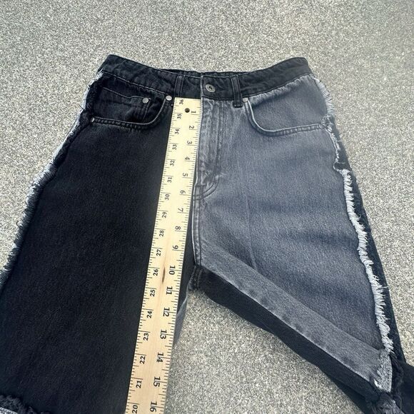 Ragged Priest Jeans Womens 28 Straight Quarter Panel Patch Black Gray Colorblock - Picture 3 of 9